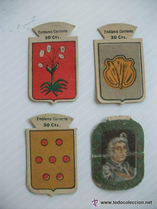 Militaria: LOTE DE 4 EMBLEMAS DE AUXILIO SOCIAL, FALANGE. ...
