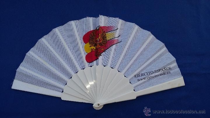 Militaria: Abanico Ejercito Espa&ntilde;ol - Foto 1