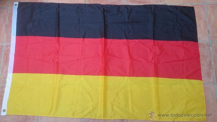 Militaria: Bandera - Foto 1
