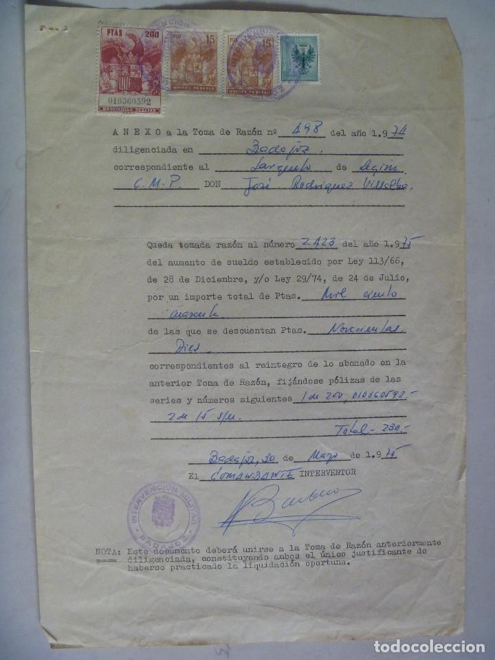 Militaria: INTERVENCION MILITAR DE BADAJOZ . COMUNICACION DE AUMENTO DE SUELDO A SARGENTO DE LA LEGION, 1975