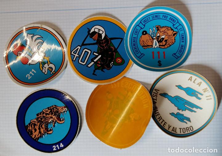 Militaria: 5 adhesivos militares