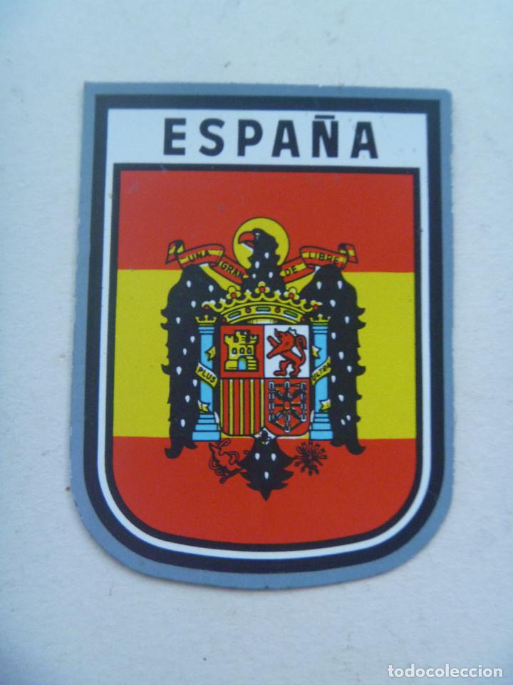 Militaria: PEGATINA NACIONAL , ESCUDO DE ESPA&Ntilde;A CON AGUILA DE SAN JUAN