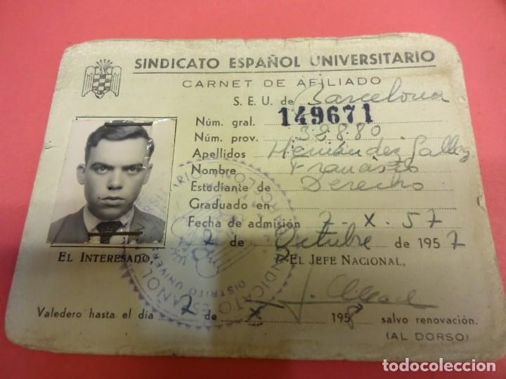 Military Antiques: SINDICATO ESPA&Ntilde;OL UNIVERSITARIO. (SEU). Carnet afiliado de Barcelona. A&ntilde;os 1950s