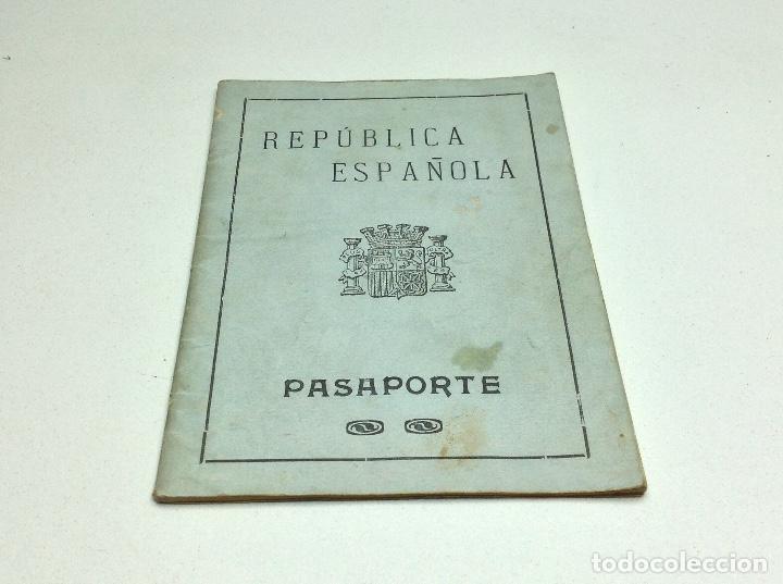 Militaria: PASAPORTE REPUBLICA ESPA&Ntilde;OLA - A&Ntilde;O 1933 - EXPEDIDO EN BARCELONA