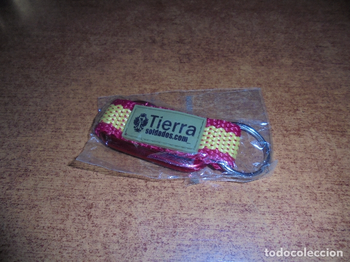 Militaria: LLAVERO PUBLICIDAD EJ&Eacute;RCITO DE TIERRA CON BANDERA Y MOSQUET&Oacute;N.