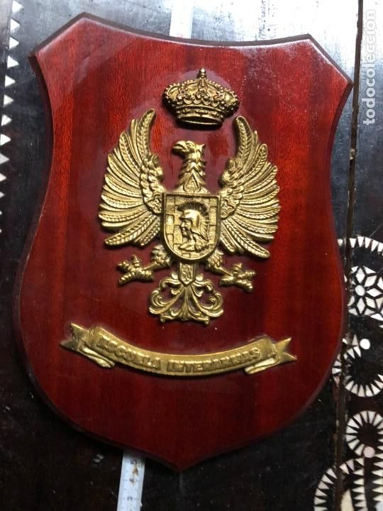 Militaria: METOPA MILITAR BRONCE ESCUELA INTERNA - Foto 1