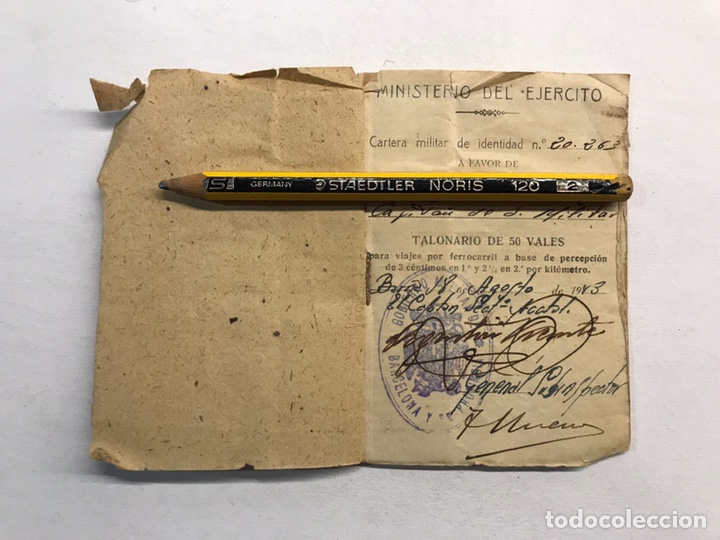 Militaria: MILITAR. Ministerio del Ej&eacute;rcito. Talonario de 50 vales.., para viajes por ferrocarril (a.1943)