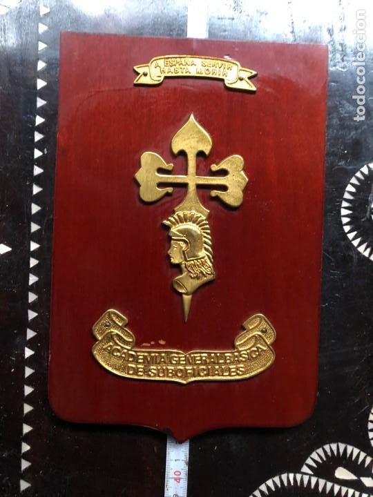 Militaria: METOPA MILITAR BRONCE - Foto 1