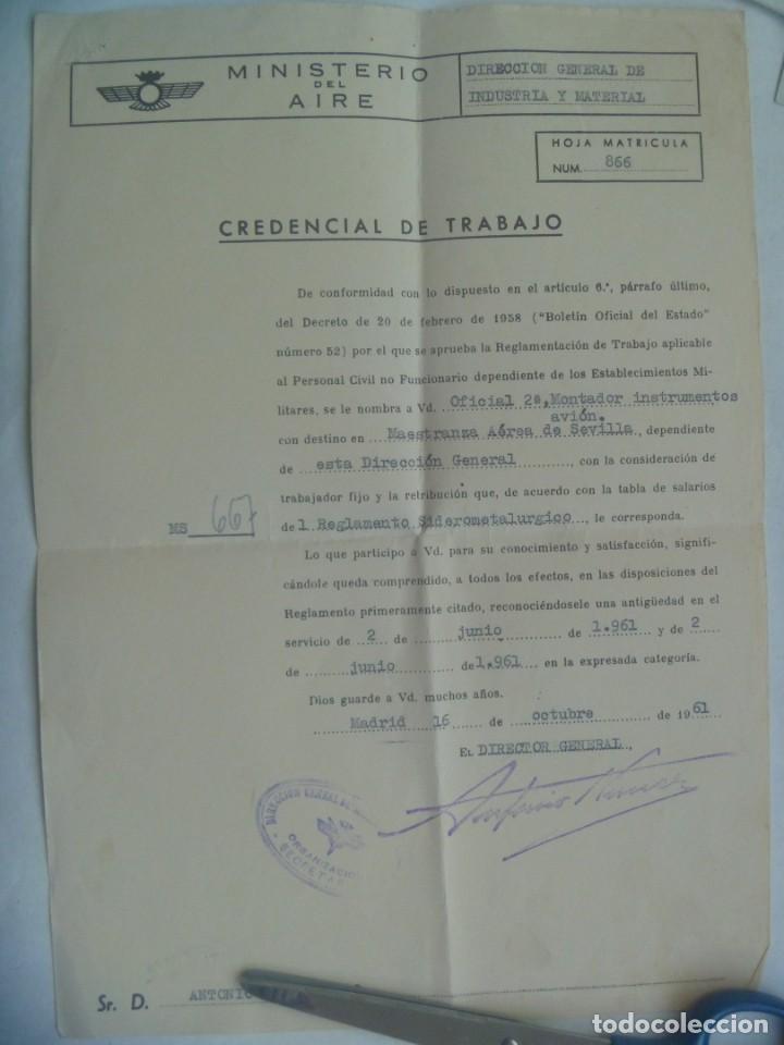 Militaria: AVIACION - MAESTRANZA AEREA DE SEVILLA - EJERCITO DEL AIRE : CREDENCIAL DE TRABAJO OFICIAL 2&ordf;. 1961