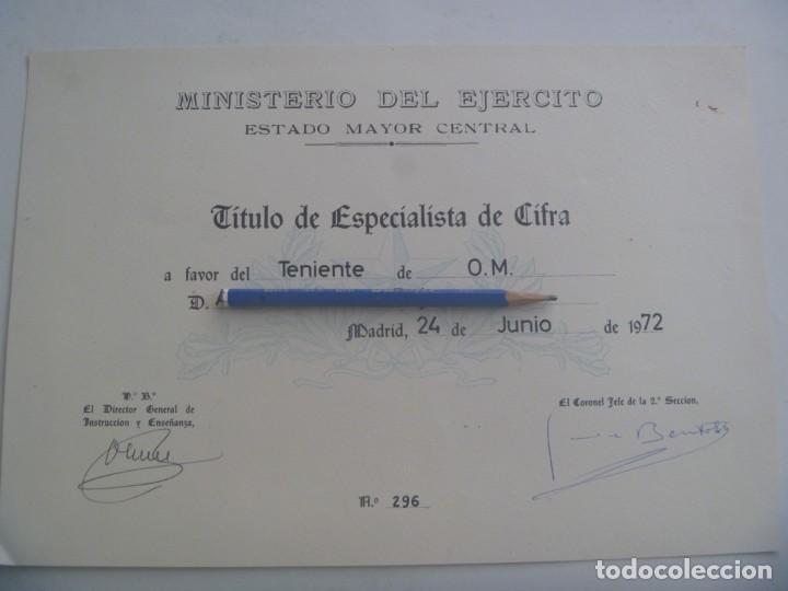 Military Antiques: MINISTERIO DEL EJERCITO : DIPLOMA TITULO DE ESPECIALISTA DE CIFRA. ESTADO MAYOR CENTRAL, 1972