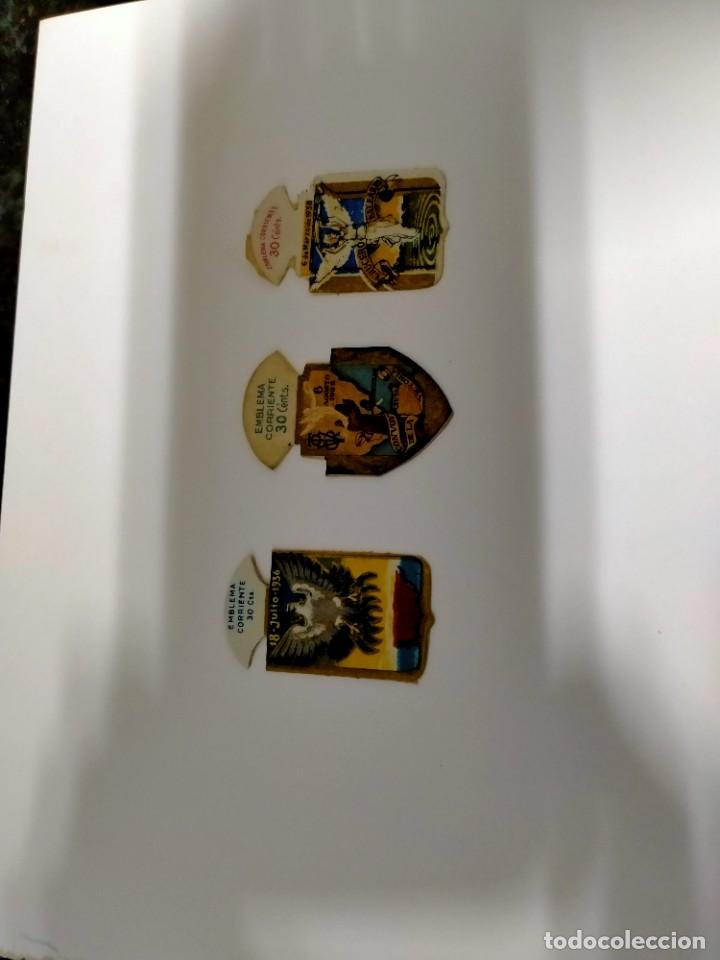 Militaria: emblemas de guerra civil cartoncillo