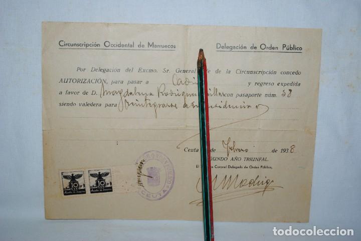 Militaria: AUTORIZACION MILITAR PARA PASAR A .... 1938
