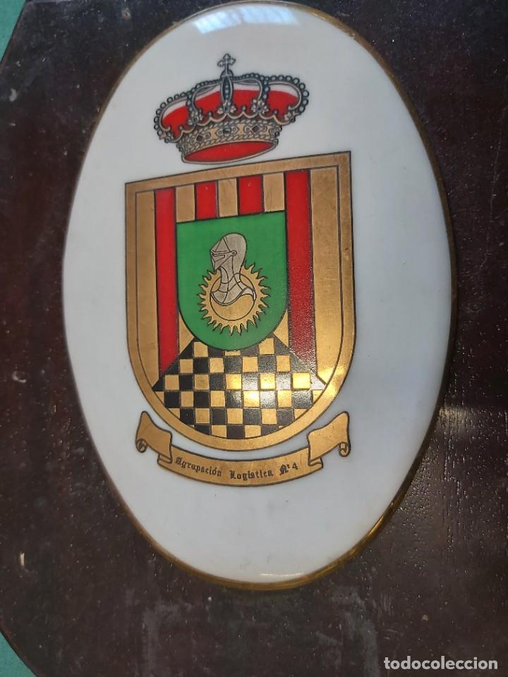 Militaria: Metopa de la agrupaci&oacute;n log&iacute;stica n&ordm; 4 - Foto 2