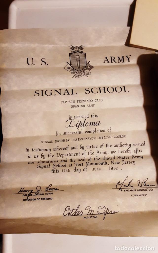 Militaria: DIPLOMA DEL EJ&Eacute;RCITO DE ESTADOS UNIDOS A CAPIT&Aacute;N ESPA&Ntilde;OL.Curso mtmto. material se&ntilde;alizaci&oacute;n.1962