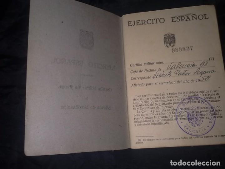 Militaria: CARTILLA Y DOCUMENTOS DE MILITAR DE 1952 - Foto 2