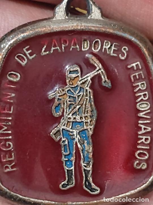 Militaria: FERROVIARIOS ZAPADORES REGIMIENTO LLAVERO MILITAR 4 CMS ALTO APROX