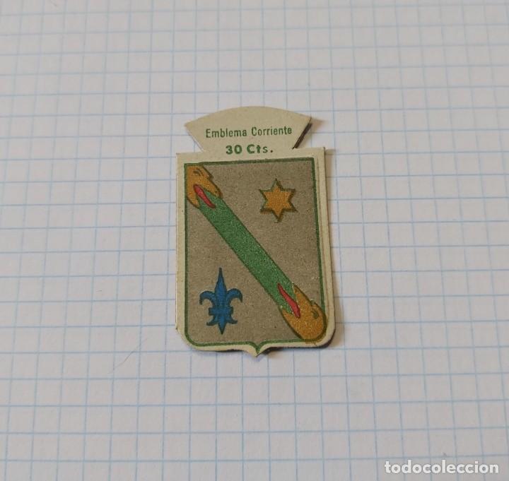 Military Antiques: Cartoncito de auxilio social, Emblema corriente 30 cts, Guill&eacute;n, serie B, n&ordm; 212