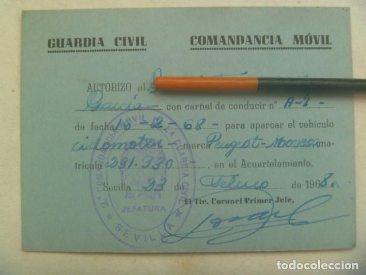 Militaria: GUARDIA CIVIL - COMANDANCIA MOVL: PASE PARA APARCAR EL CICLOMOTOR DE GUARDIA. SEVILLA, 1968
