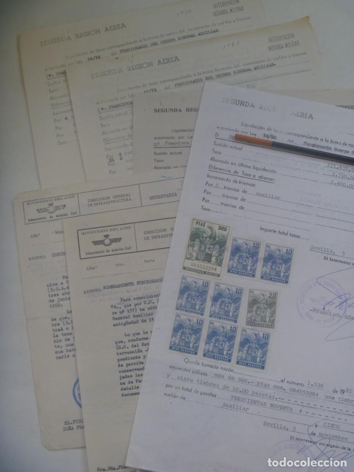 Militaria: AVIACION - 2&ordf; REGION AEREA: LOTE 6 DOCUMENTOS MUJER FUNCIONARIA. SEVILLA, A&Ntilde;OS 60, 70 Y 80, VI&Ntilde;ETAS