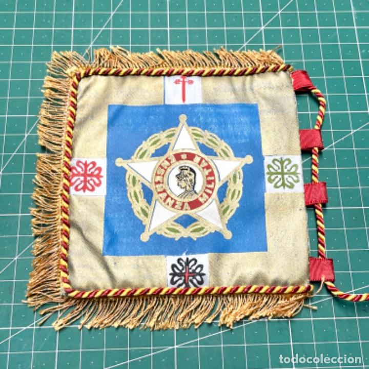 Militaria: Bander&iacute;n de ense&ntilde;anza militar