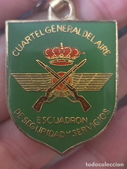 Militaria: EJERCITO AIRE ESCUADRON SEGURIDAD Y SERVICIOS LLAVERO MILITAR GOTA