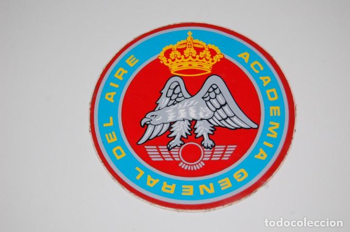 Militaria: PEGATINA DE LA ACADEMIA DEL EJERCITO DEL AIRE.