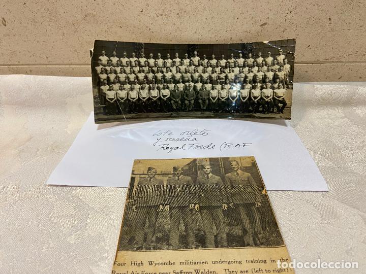 Militaria: 71.- Lote orleto promoci&oacute;n pilotos R.A.F y resena prensa. Saffron Walden