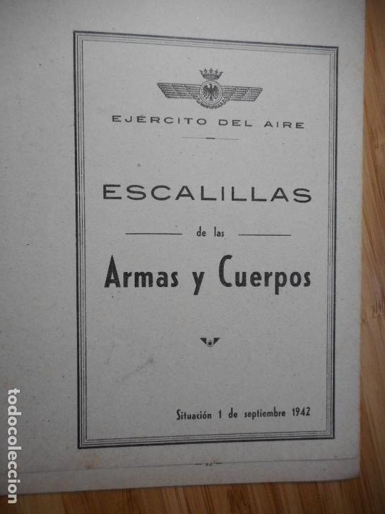 Militaria: EJERCITO DEL AIRE ESCALILLAS DE LAS ARMAS Y CUERPOS. 1942