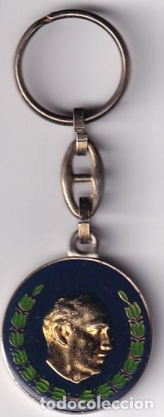 Militaria: LLAVERO EN RELIEVE FRANCO 3,5 CM