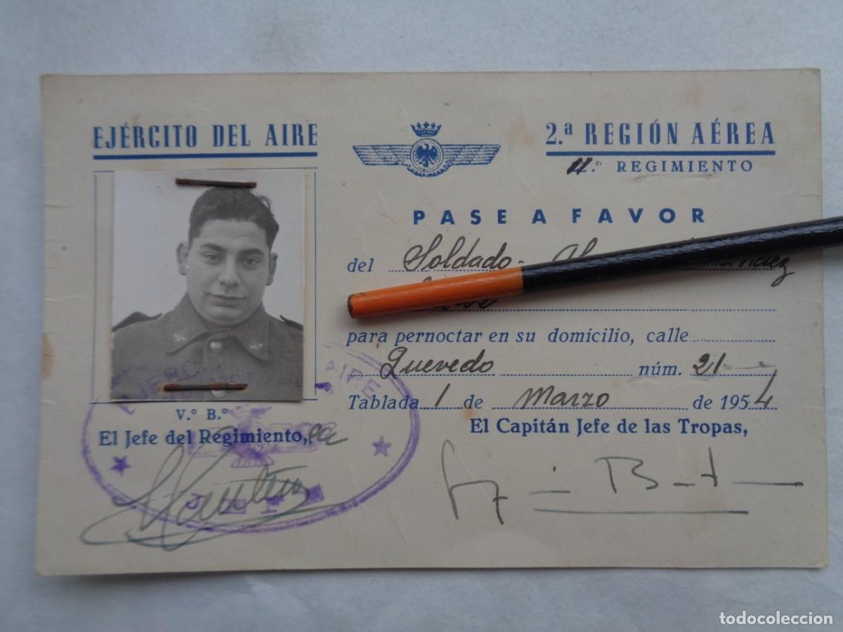 Militaria: AVIACION - 2&ordf; REGION AEREA : PASE A FAVOR DE SOLDADO EJERCITO DEL AIRE. TABLADA ( SEVILLA ), 1954