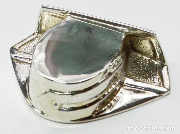 Militaria: ABRIDOR DE BOTELLA CON FORMA DE TRICORNIO - Foto 3