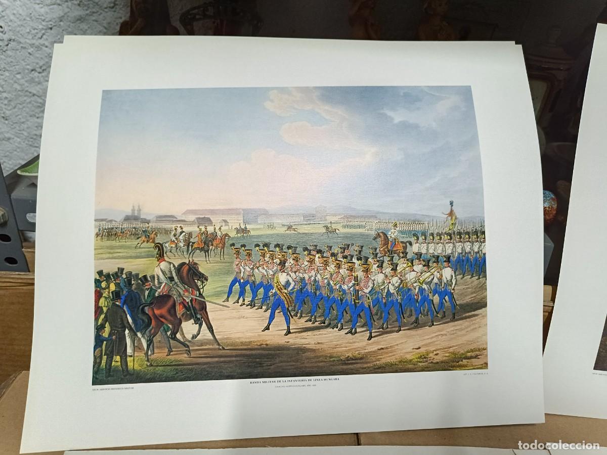 Militaria: LOTE COLECCION 4 ANTIGUOS CARTELES LAMINAS EN CARPETA, EJERCITO AUSTRO HUNGARO 1830, UNIFORMES -M3