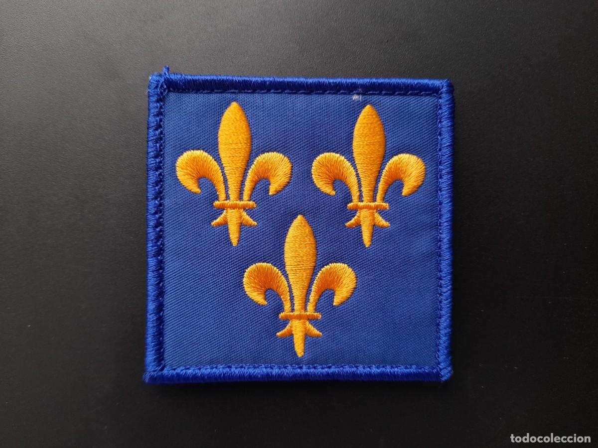 Militaria: Parche Flor de Lis Bordado - Foto 1