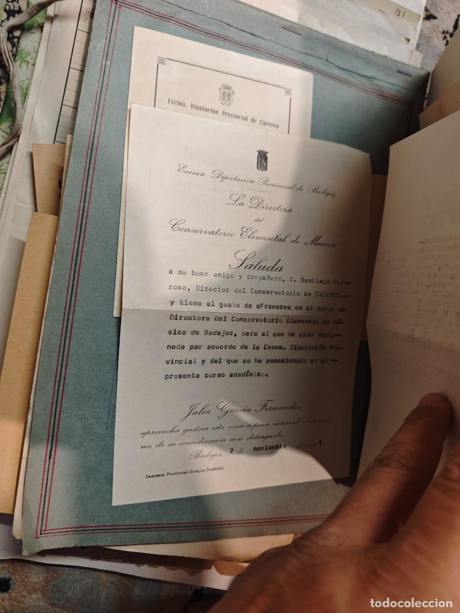 Militaria: Lote C&aacute;ceres documentos y programas Falange - Foto 5