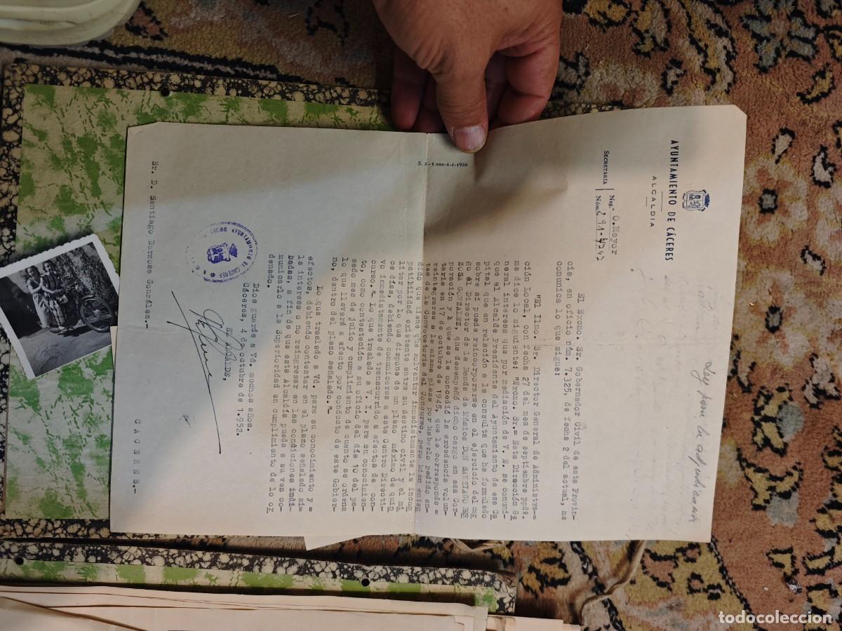 Militaria: Lote C&aacute;ceres documentos y programas Falange - Foto 13