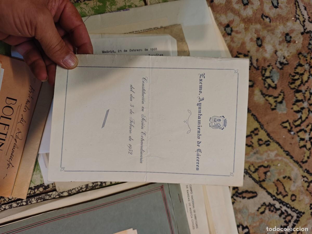 Militaria: Lote C&aacute;ceres documentos y programas Falange - Foto 23