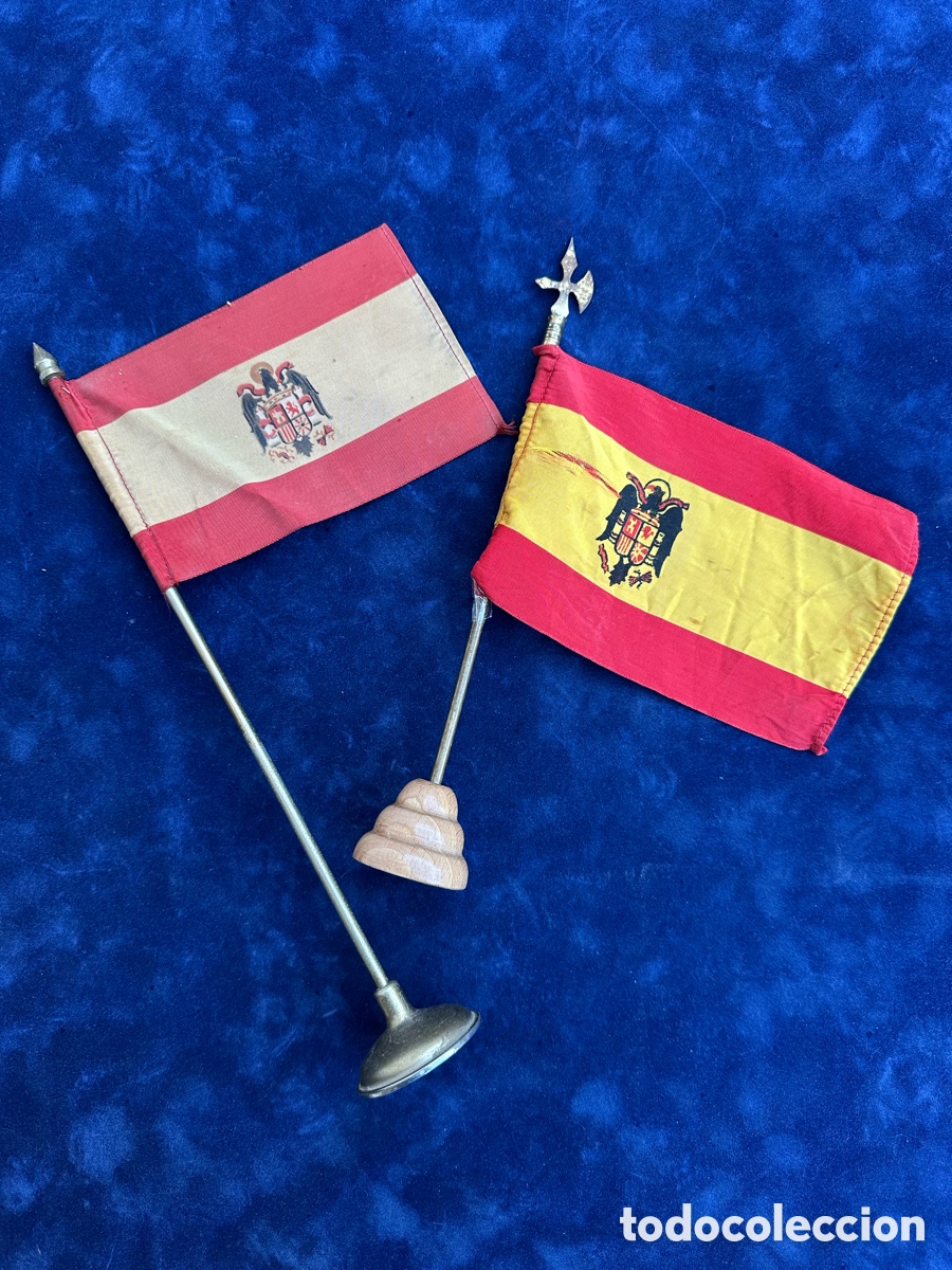Military Antiques: DOS ANTIGUAS BANDERITAS DE SOBREMESA DE ESPA&Ntilde;A EPOCA DE FRANCO BANDERA DE MESA