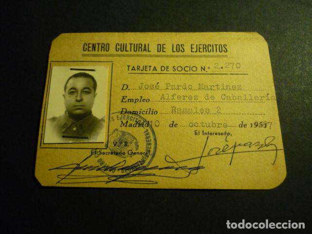 Militaria: CENTRO CULTURAL DE LOS EJERCITOS CARNET 1967 - Foto 1
