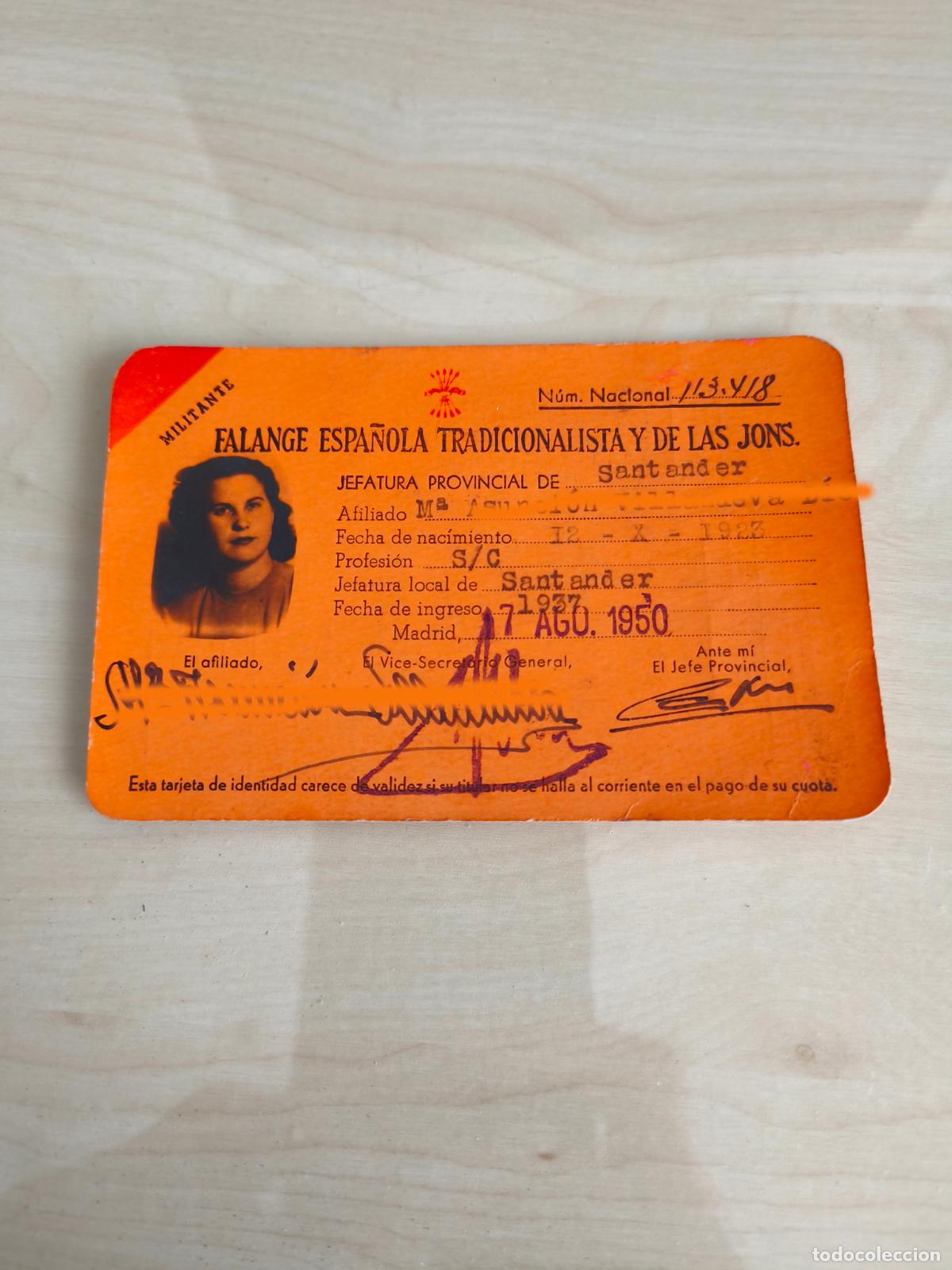 Militaria: Carnet de militante femenino de Falange Espa&ntilde;ola Tradicionalista y de las Jons. 1950