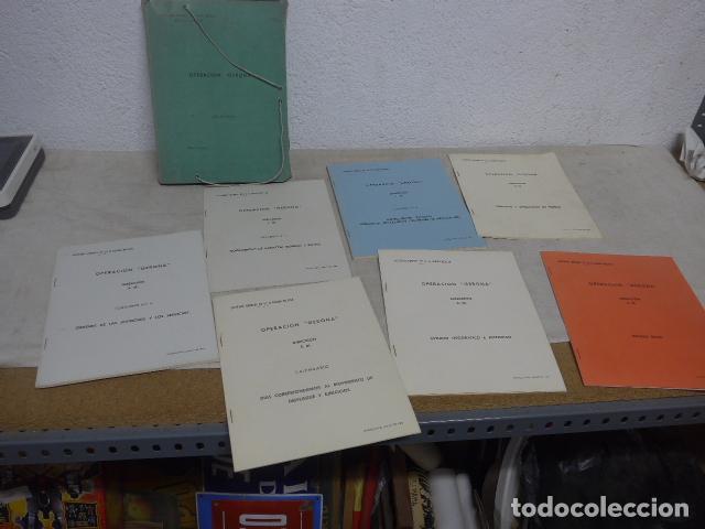 Militaria: OPERACION GERONA. Coleccion de 7 antiguos cuadernos militares en su carpeta, 1962. Girona.