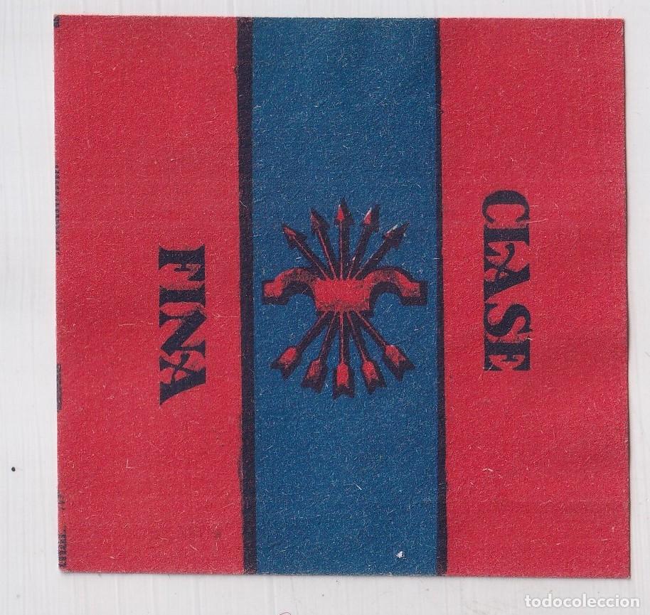 Militaria: Etiqueta patri&oacute;tica Guerra Civil Clase fina. Falange . 7x 6,50 cm