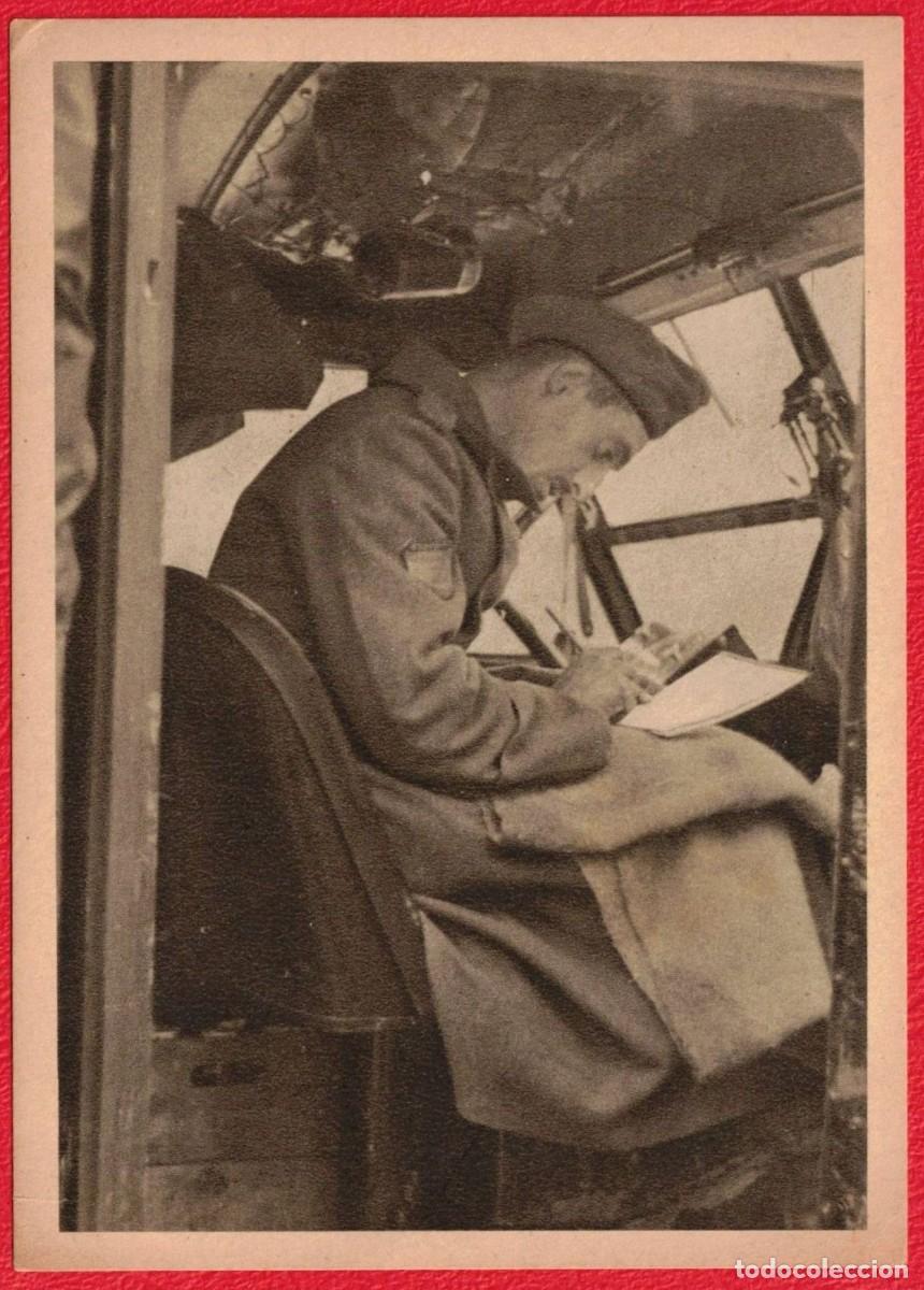 Militaria: Divisi&oacute;n Azul. Fotopostal original de &eacute;poca. Escribiendo a la familia. Frente de Rusia