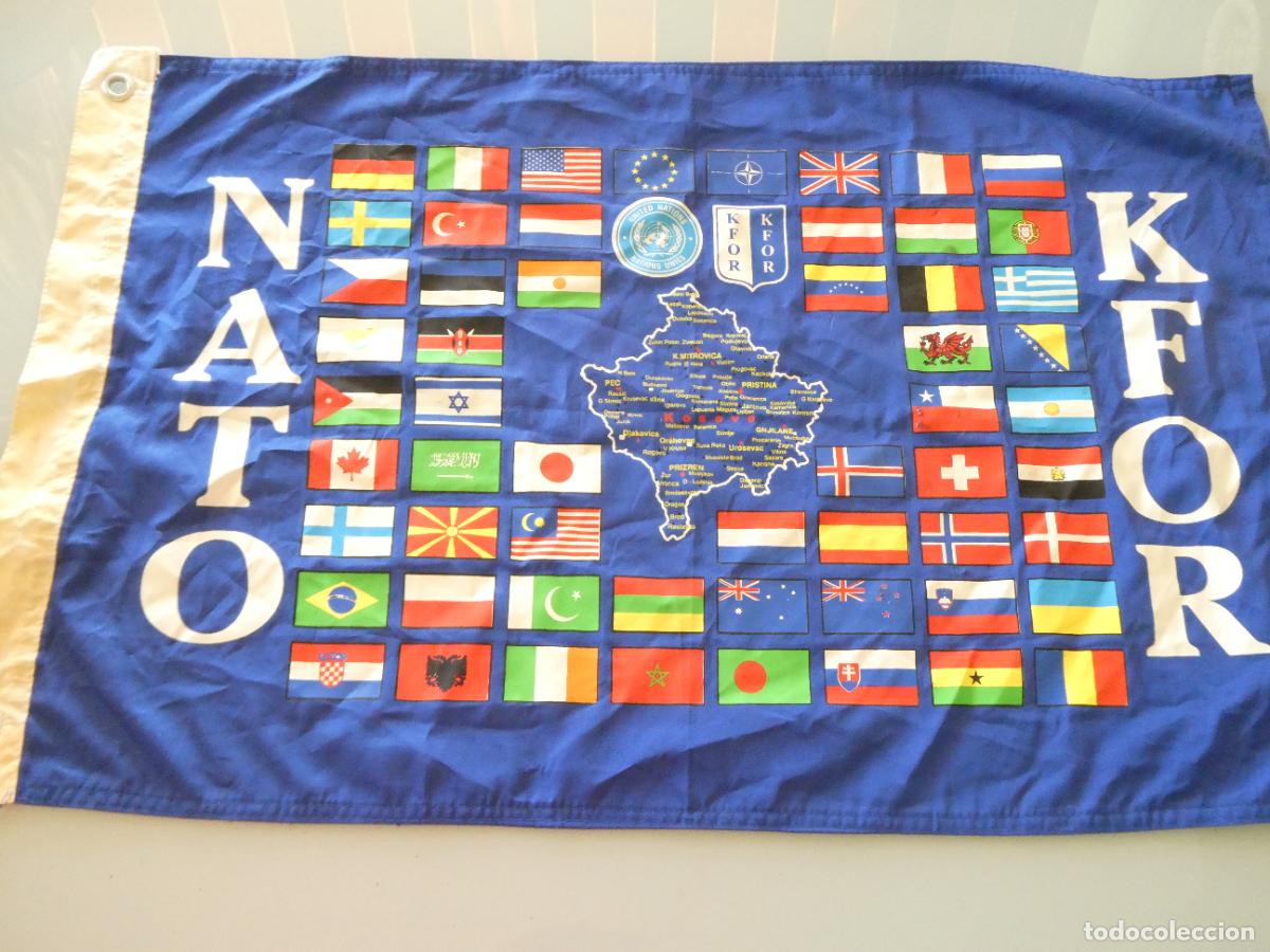 Militaria: BANDERA MILITAR MISIONES INTERNACIONALES GUERRA KOSOVO. KFOR NACIONES UNIDAS. ESPA&Ntilde;A OTAN 70X44CM