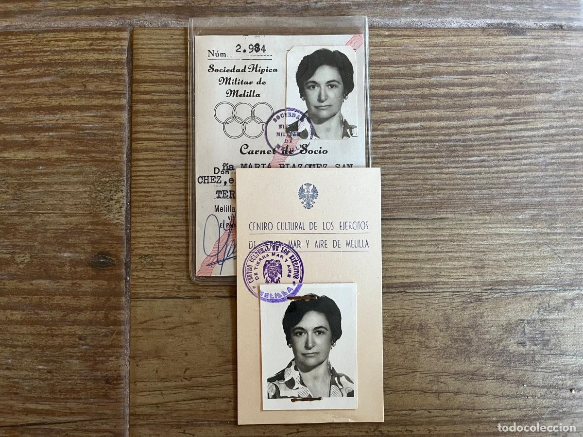 Militaria: 1972 CARNET SOCIEDAD H&Iacute;PICA MILITAR DE MELILLA + TARJETA FAMILIAR CENTRO CULTURAL DE LOS EJ&Eacute;RCITOS