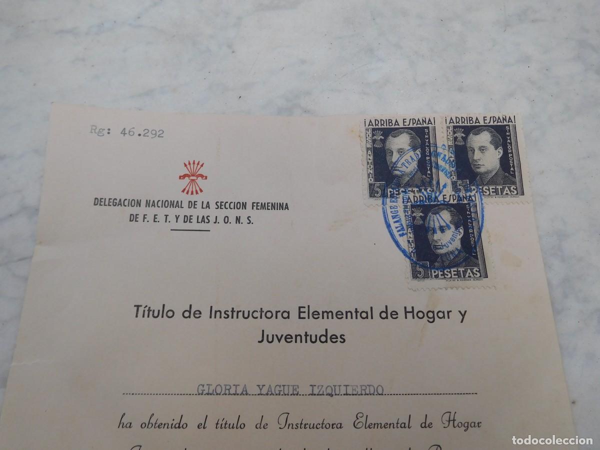 Militaria: T&iacute;tulo de instructora elemental de hogar y juventudes a&ntilde;o 1964