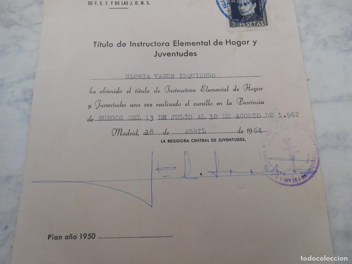 Militaria: T&iacute;tulo de instructora elemental de hogar y juventudes a&ntilde;o 1964 - Foto 3