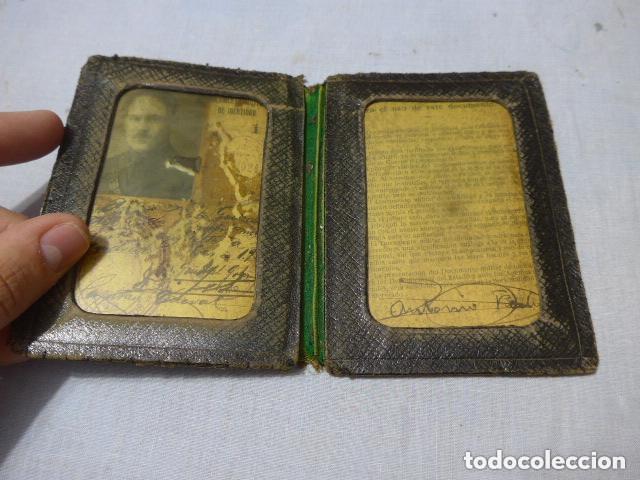 Militaria: Antiguo carnet militar de a&ntilde;os 20 + cartera, original.