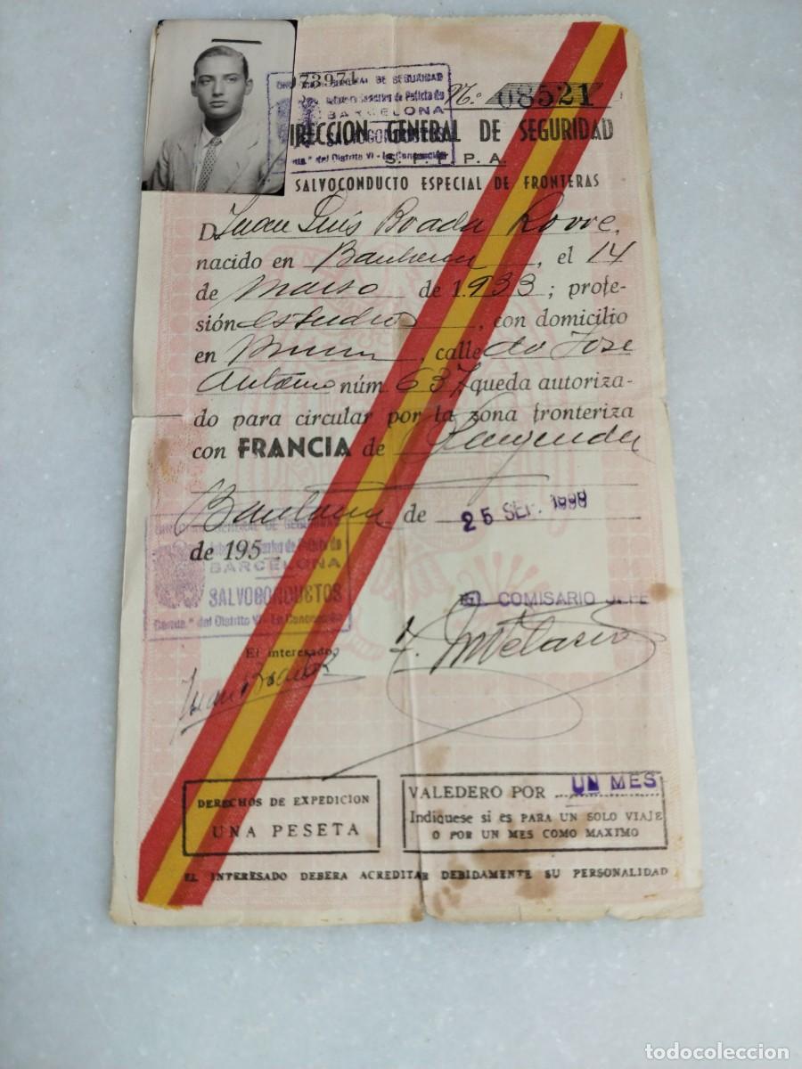 Militaria: SALVOCONDUCTO A&Ntilde;O 1950