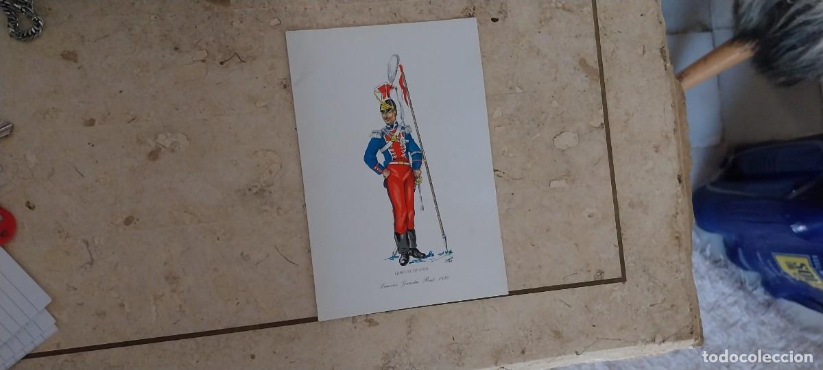 Militaria: PEQUE&Ntilde;A LAMINA SOLDADO LANCERO DE LA GUARDIA REAL