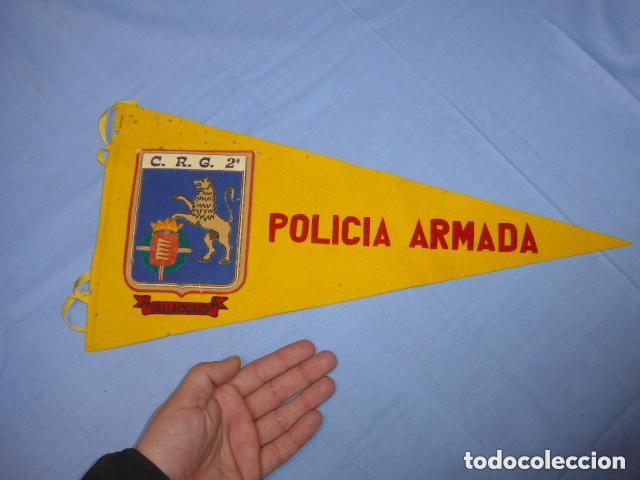 Militaria: Antigua bandera o banderin de la Policia Armada de Valladolid y guardia de Franco. Original.